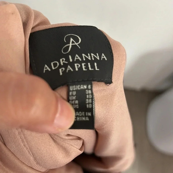 Adrianna Papell lace dress - perfect for wedding guest dress - Size 6 - Picture 3 of 3